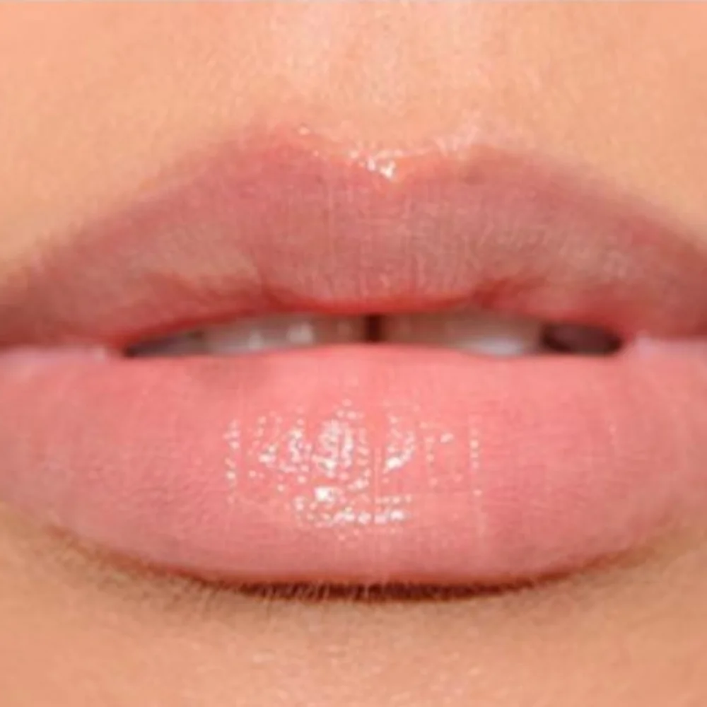 🧚‍♀️WHITE RUSSIAN Buxom Full On Plumping Lip Cream NWT